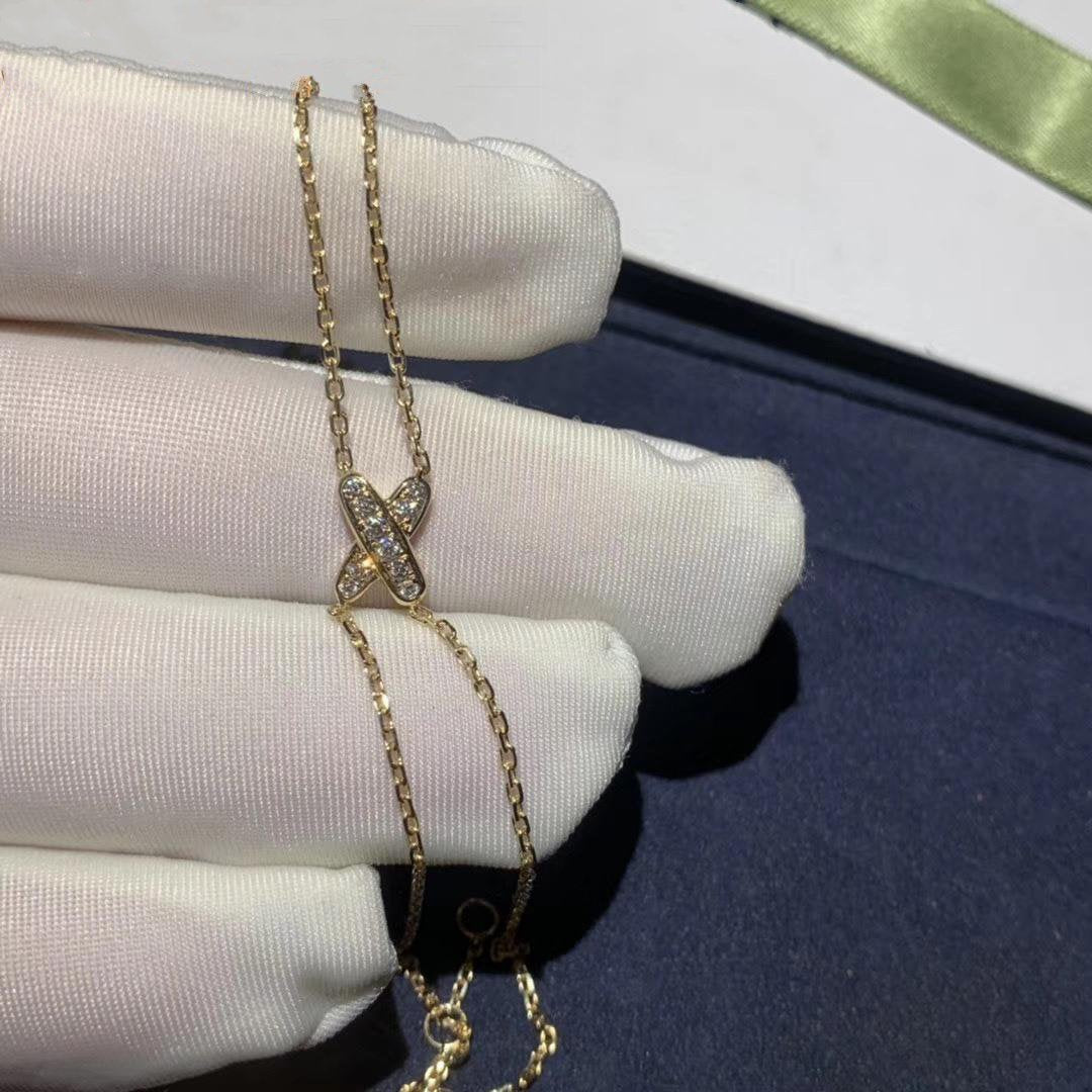 {
  "Cyra": "JEUX ARMBAND GOLD DIAMANT"
}
