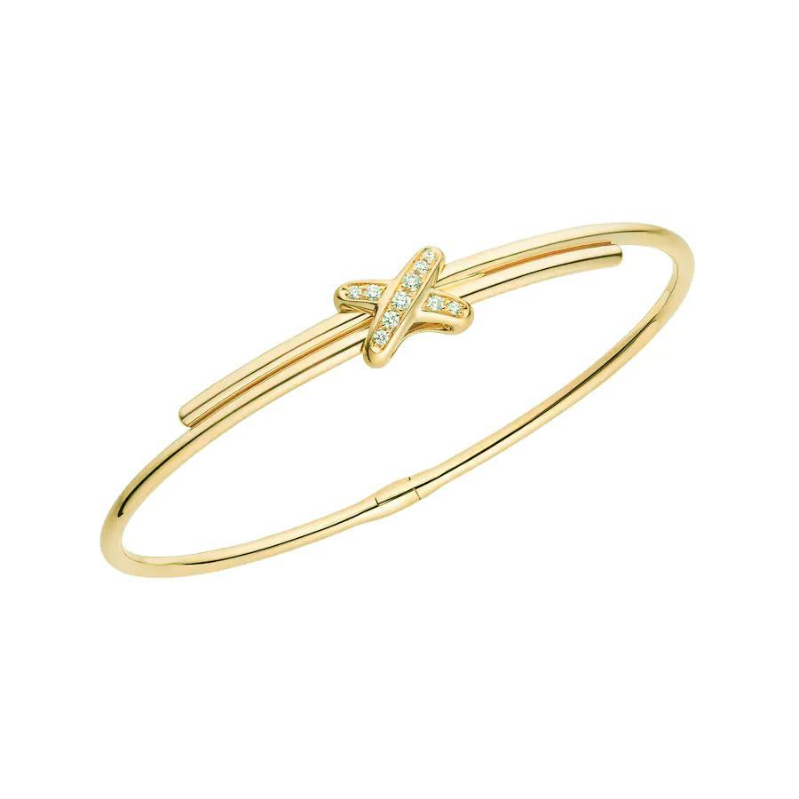 {
  "Cyra": "ARMBAND-SET GOLD DIAMANTEN"
}