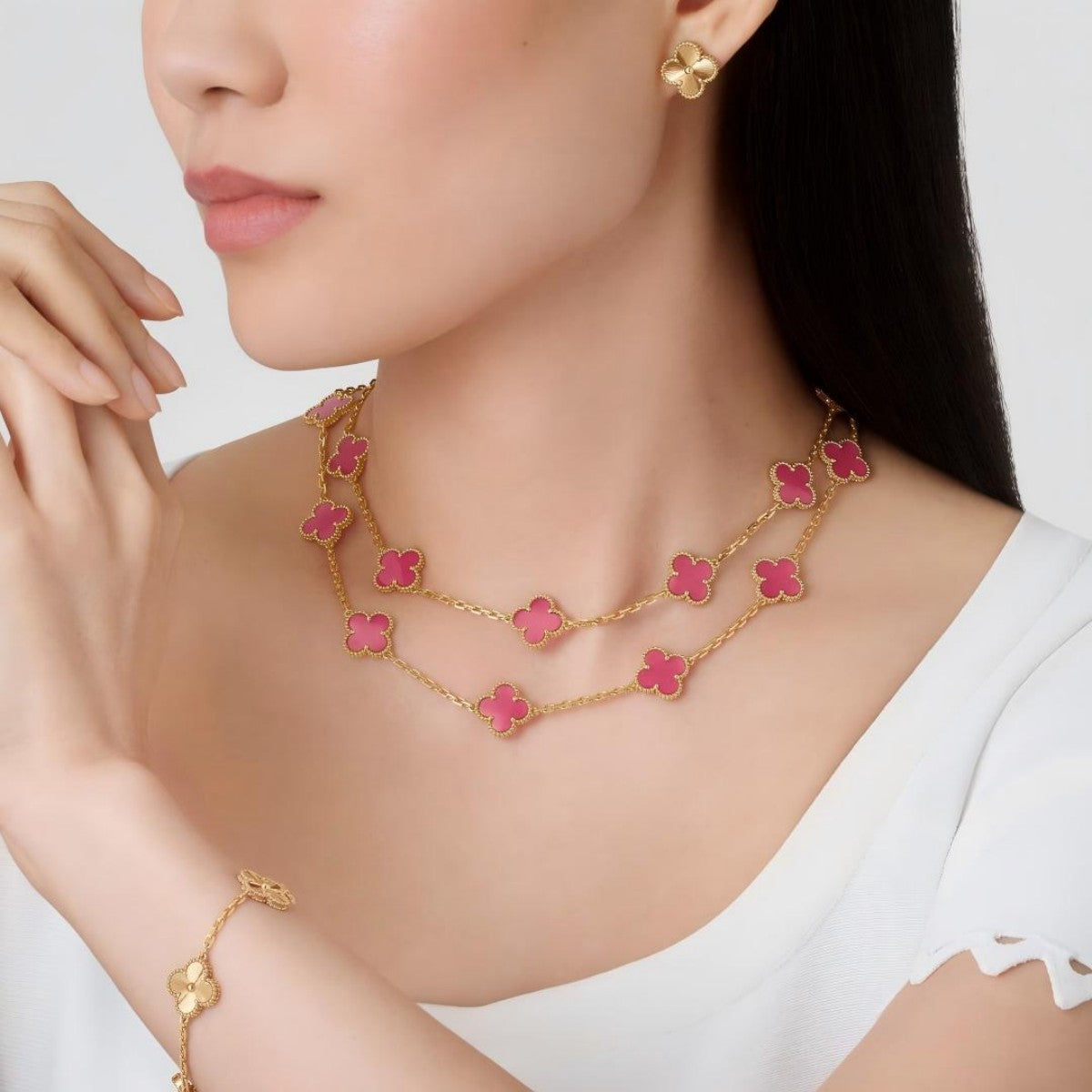 [Cyra]  NEW CLOVER 20 MOTIFS PINK ENAMEL NECKLACE