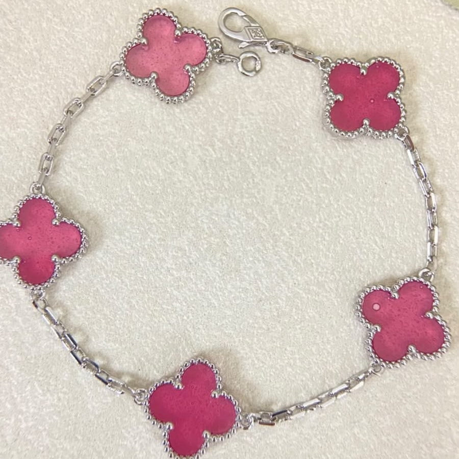 [Cyra] NEW CLOVER 5 MOTIFS PINK ENAMEL BRACELET