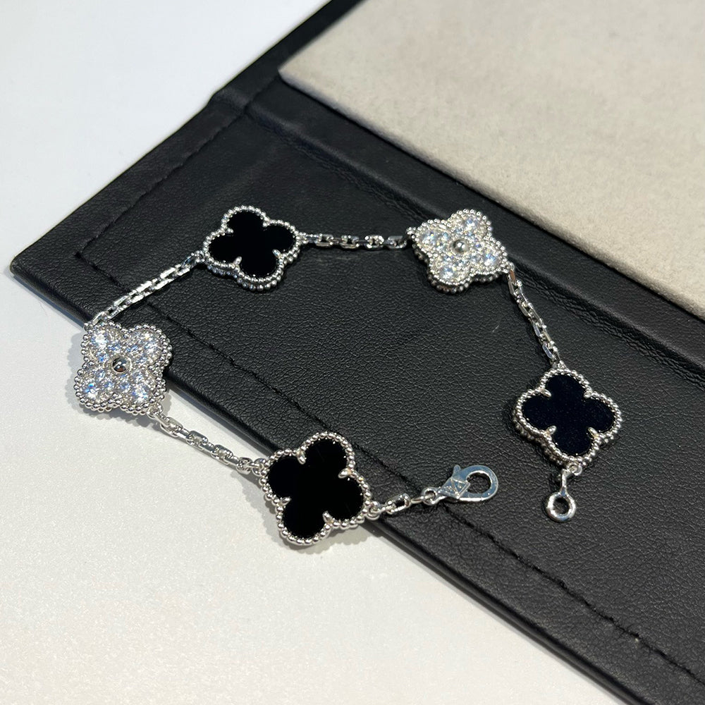 [Cyra] NEUE CLOVER 5 MOTIV ONYX ARMBAND KOLLEKTION