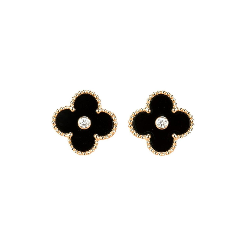 [Cyra]  CLOVER MEDIUM 1 MOTIFS ONYX DIAMOND EARRINGS