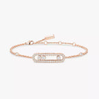 {
  "Cyra": "シラ",
  "Pavé Baby Move Diamond Bracelet": "パヴェ ベビー ムーヴ ダイヤモンド ブレスレット"
}