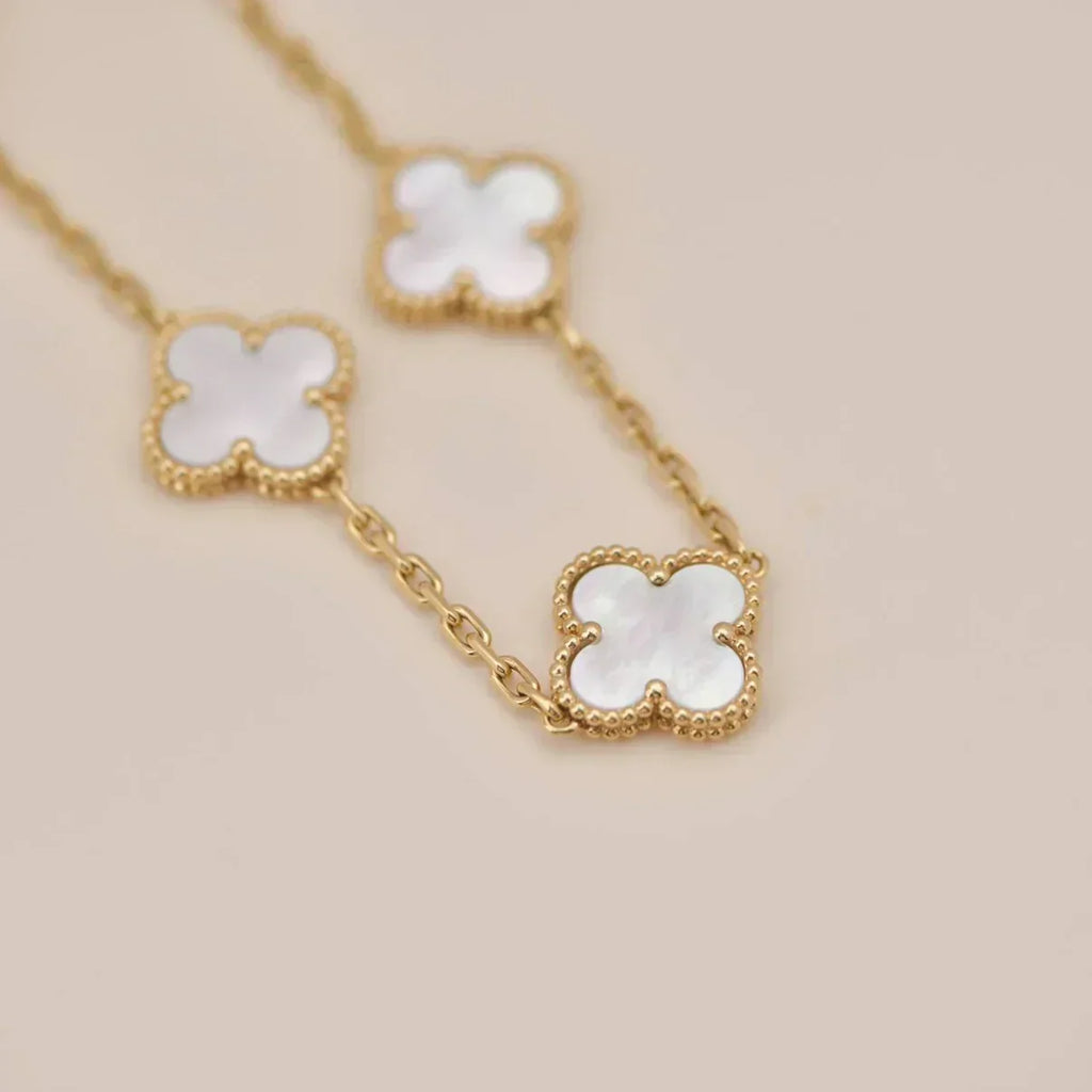 [Cyra] New CLOVER WHITE PEARL MOP 5 MOTIF BRACELET COLLECTION