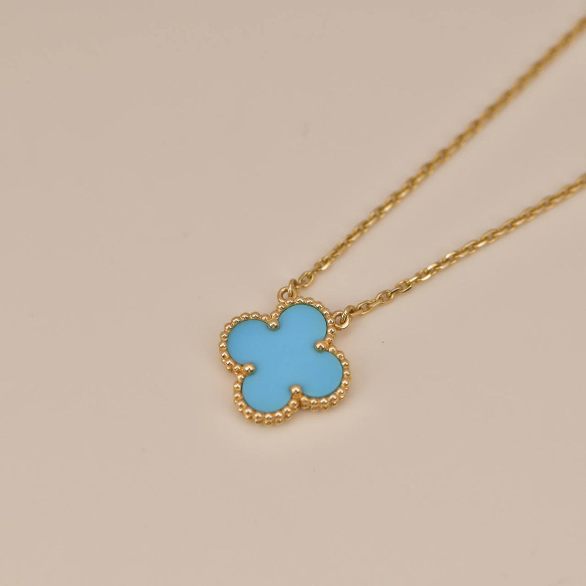 [Cyra]  CLOVER 15MM VINTAGE TURQUOISE NECKLACE