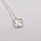 [Cyra]  CLOVER  15MM WHITE MOTHER-OF-PEARL SILVER