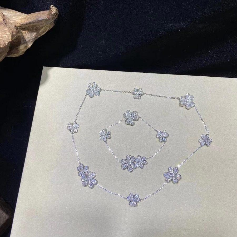 [Cyra]  FRIVOLE SILVER 5 FLOWERS BRACELET