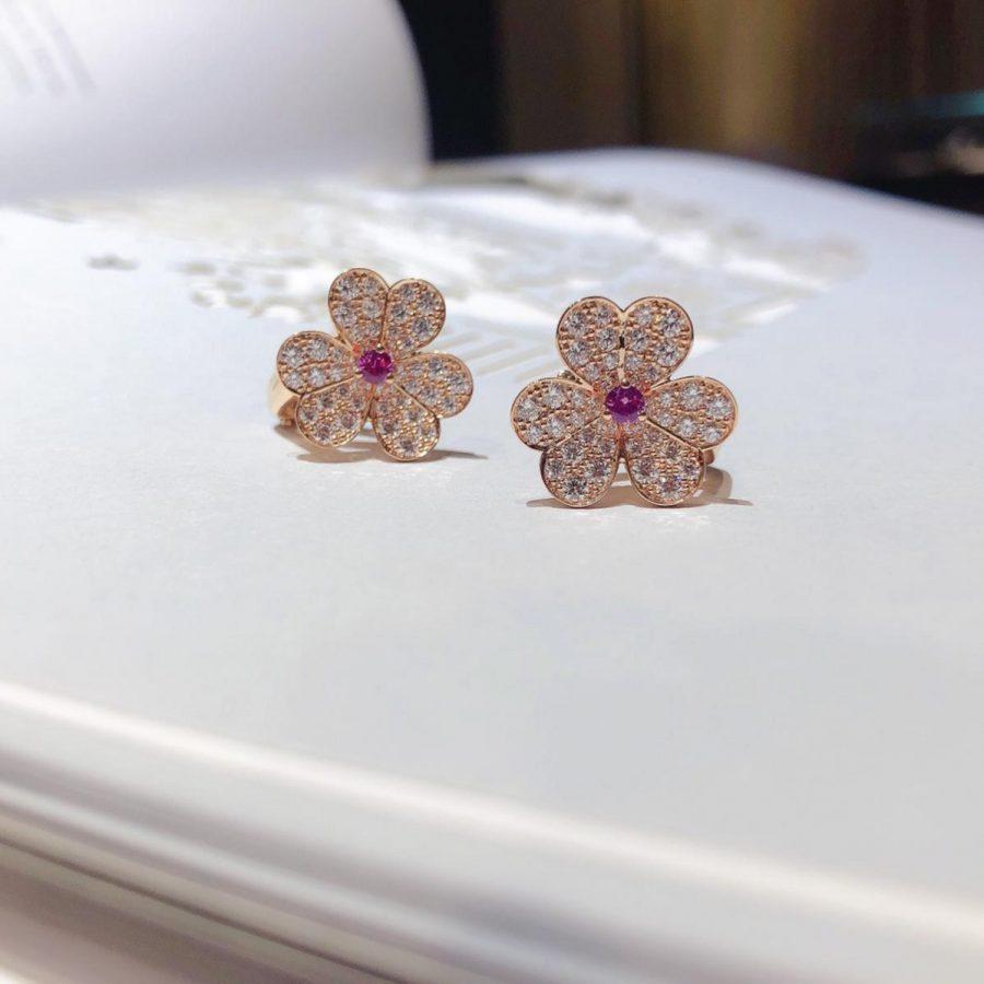 [Cyra]  FRIVOLE PINK GOLD FLOWER DIAMOND EARRINGS