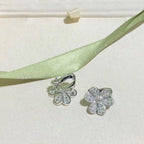 [Cyra]  FRIVOLE SILVER FLOWER DIAMOND EARRINGS
