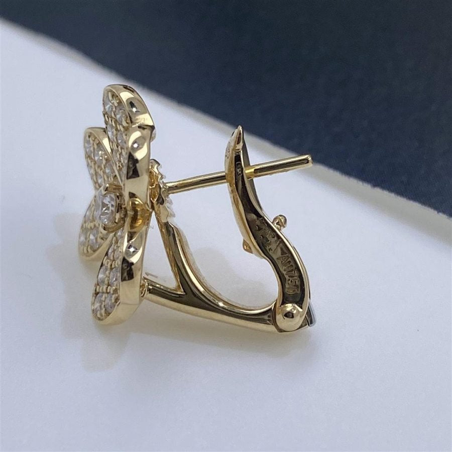 [Cyra]  FRIVOLE GOLD FLOWER DIAMOND EARRINGS