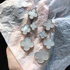 [Cyra]  CLOVER EARRINGS WHITE MOP 4 MOTIFS SILVER
