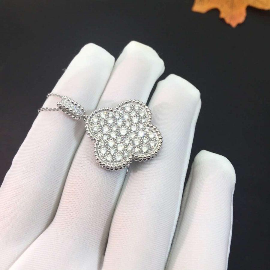 [Cyra]  CLOVER 25MM SILVER FULL DIAMOND BIG CLOVER NECKLACE