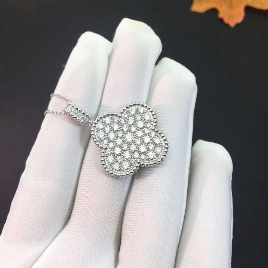 [Cyra] CLOVER 25MM SILBER VOLLDIAMANT GROSSE KLEEBLATT-HALSKETTE