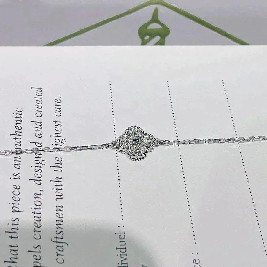 [Cyra] CLOVER ARMBAND EINZELBLÜTE SILBER