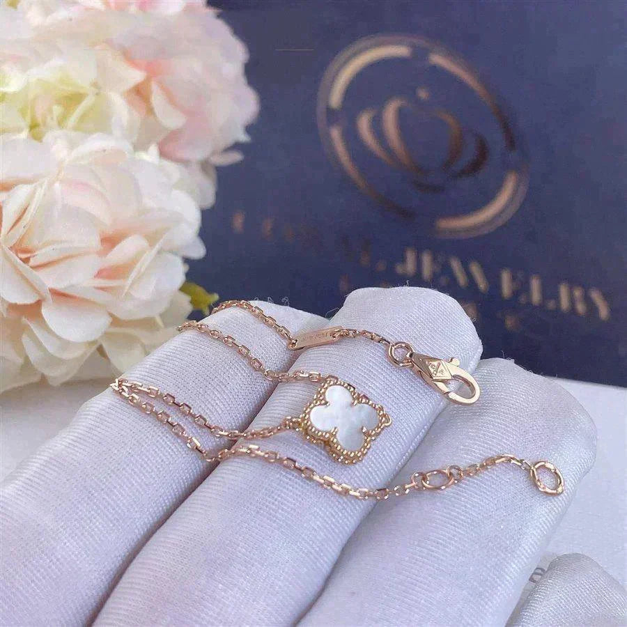 [Cyra] CLOVER WHITE MOP EINZELBLÜTEN-ARMBAND