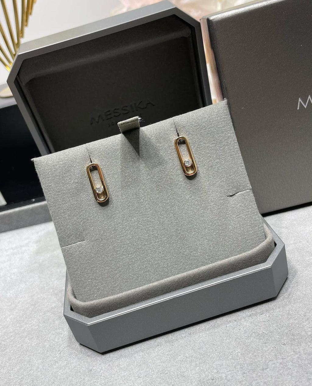[Cyra] MOVE UNO SMALL OHRRINGE MIT 1 DIAMANTEN