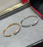 [Cyra]  PANTHERE FULL DIAMOND OPEN BRACELET
