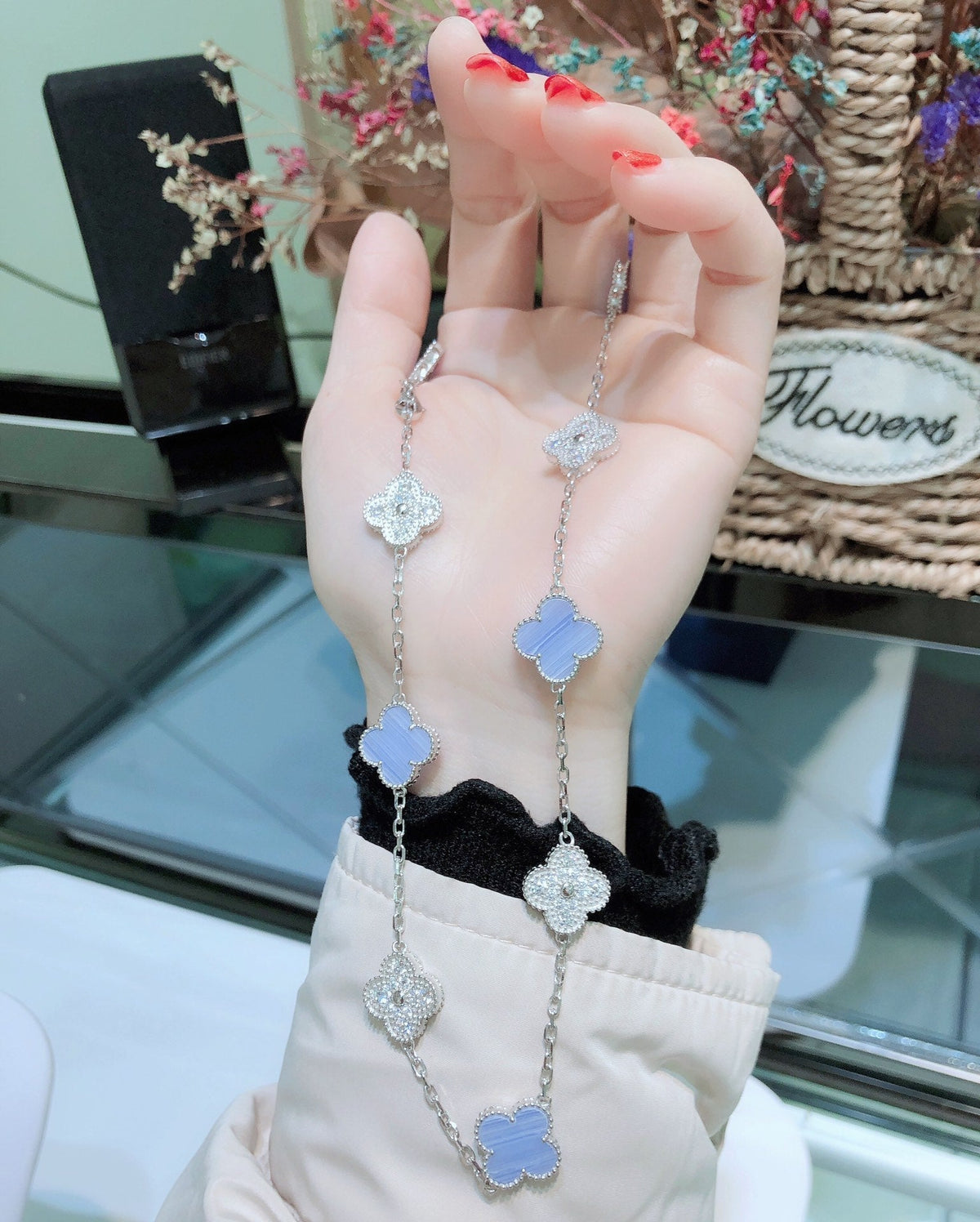 [Cyra] クローバー10モチーフ カルセドニー ダイヤモンド シルバーネックレス